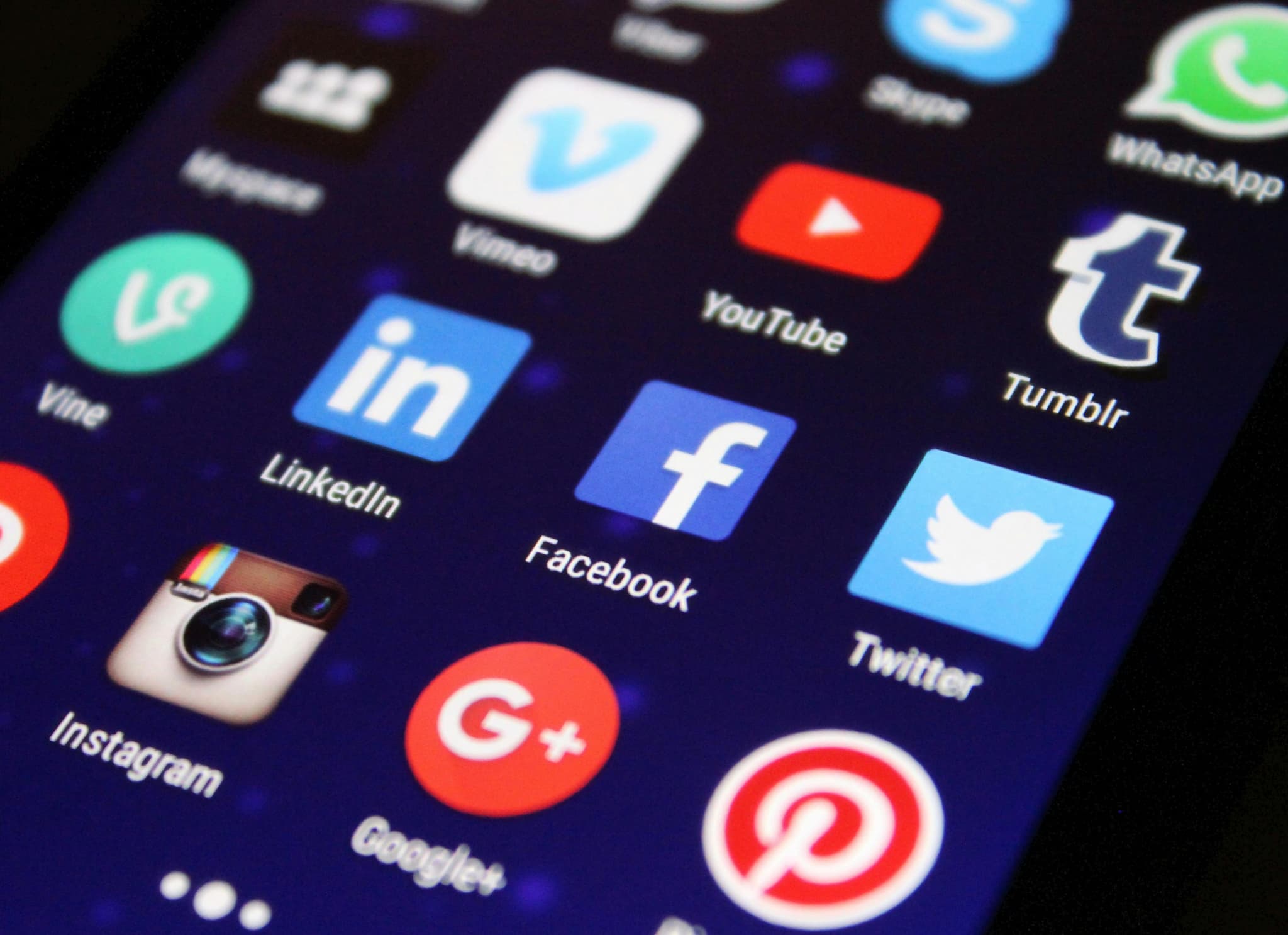 インスタグラムフォロワー購入で信頼性アップ